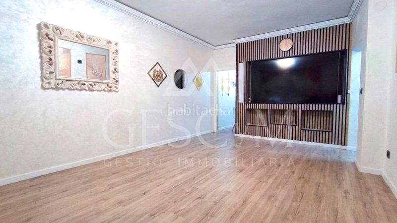 Foto 2e19950f-84d7-4736-9392-53d184406223. Pis a Centre Sant Joan Despí