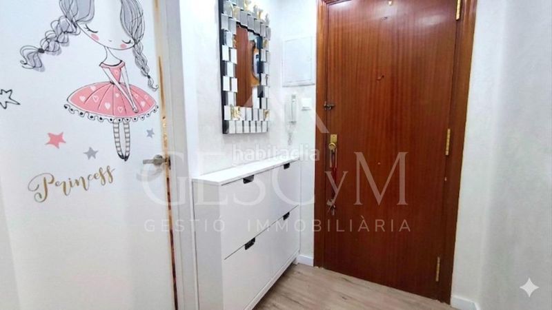 Foto dde61103-990f-46a8-83b2-322fa8b99561. Pis a Centre Sant Joan Despí