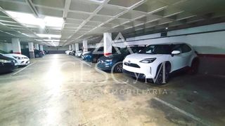 Parking coche  Carrer del mestre joan corrales. Oportunidad de inversión parking en la plana, esplugues de llobr
