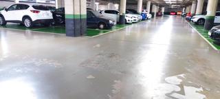 Parking coche en Les Planes. Plaza aparcamiento en les planes