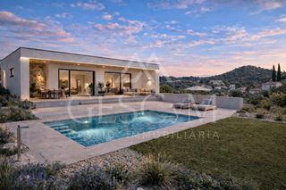 House in Abrera. Exclusiva vivienda  en ca namat abrera