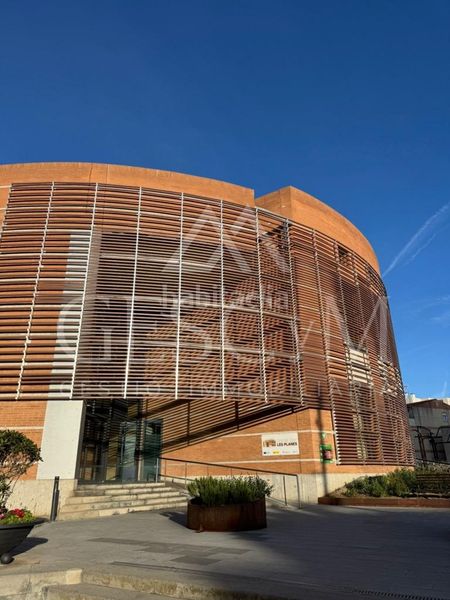 Foto 75e55c9b-6bde-47cd-86a9-c8236aba6ab1. Aparcament cotxe a Les Planes Sant Joan Despí