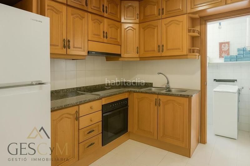 Foto 48878b7d-0578-48af-a95b-f20c8f29f1f5. Pis amb calefacció a La Plana Esplugues de Llobregat