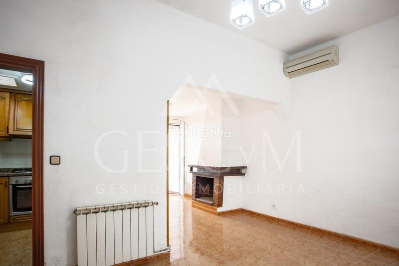 Foto e41f40e2-90ba-47eb-9518-3cb997f818fc. Casa adossada amb calefacció a Serra d'en Camaró Sabadell