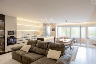 Pis a Sant Joan-TV3. Piso elegante y reformado en zona residencial de tv3, sant joan