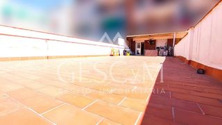 Appartamento in La Plana. Piso en venta con terraza de 90m2 en la plana de esplugues