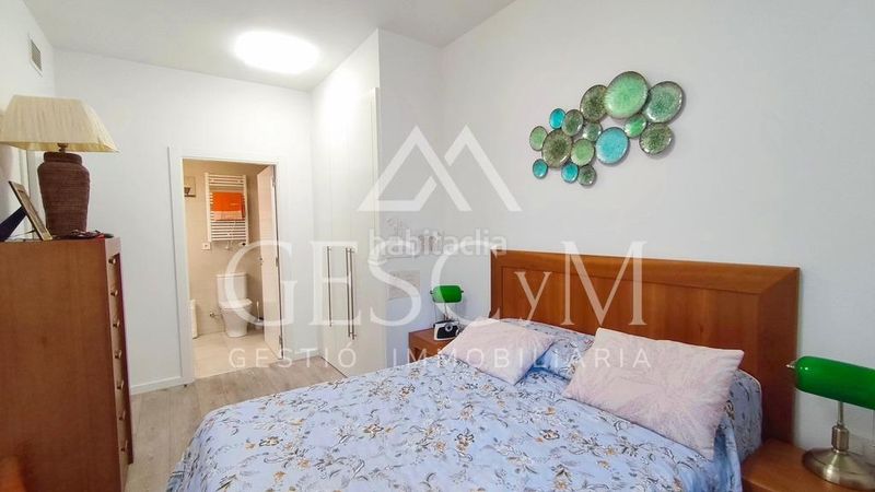 Foto 4358dd82-f1b7-4bbc-afa9-a7b552a45714. Planta baixa amb calefacció piscina a Pallejà