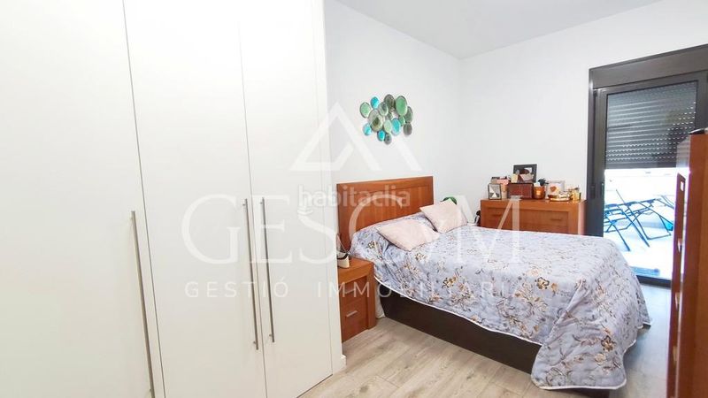 Foto 666c3318-e10d-4574-bee5-012445057ad3. Planta baixa amb calefacció piscina a Pallejà
