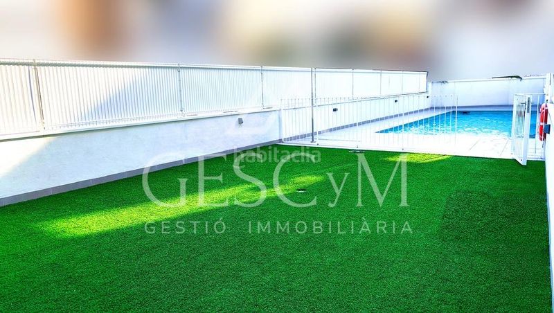 Foto 90e5bd4f-2895-4138-8d8a-ad7a7d12de0a. Planta baixa amb calefacció piscina a Pallejà