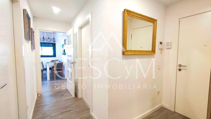 Foto e065ac42-7434-4590-b534-2fa52a8455e4. Planta baixa amb calefacció piscina a Pallejà