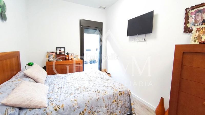 Foto e09fcfac-84c6-4572-a13d-92873d7a6d12. Planta baixa amb calefacció piscina a Pallejà