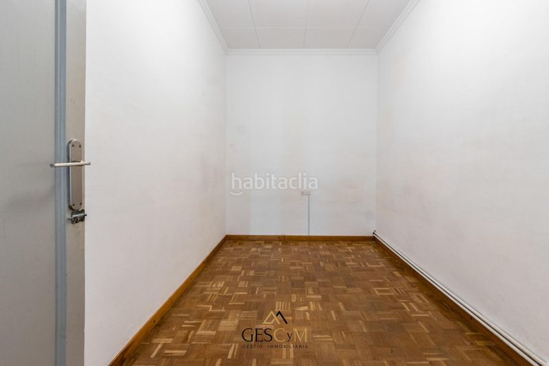 Foto b915fc35-3ea2-47e5-bc47-83f7cead8500. Pis a Creu de Barberà Sabadell