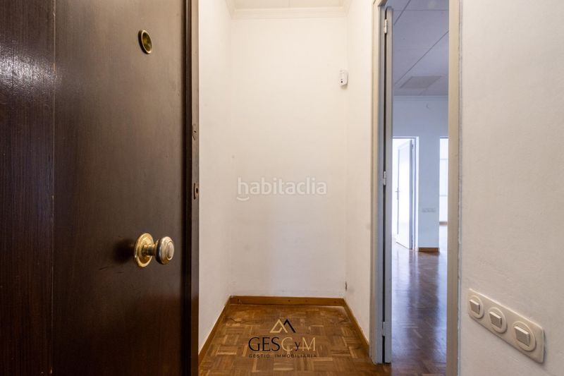 Foto fba72cea-4879-46a1-95b3-48f2843c67d1. Pis a Creu de Barberà Sabadell