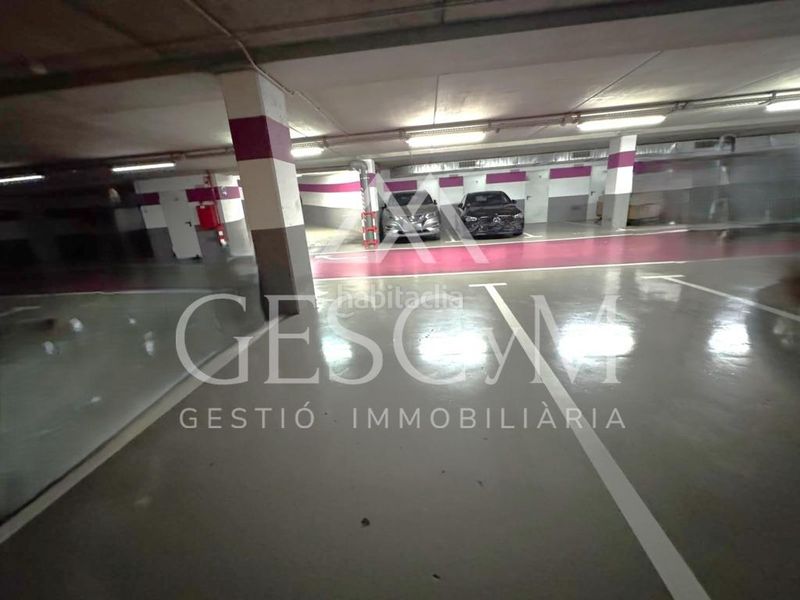 Foto 4e967b18-d664-44e6-b395-b66c78cee71a. Autoparkplatz in Fontsanta-Fatjó Cornellà de Llobregat