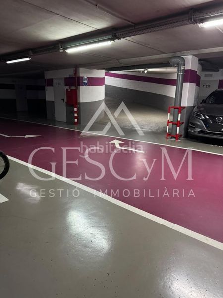 Foto f0e6abf2-0cfd-4611-b3e6-fede1327f858. Autoparkplatz in Fontsanta-Fatjó Cornellà de Llobregat