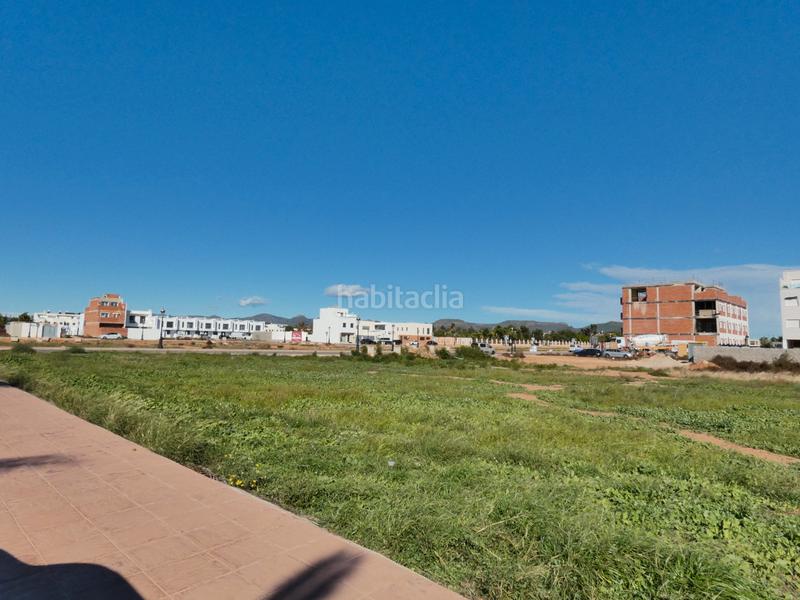 Foto fc37ee47-530f-4480-94a9-f082d4e200b3. Terrain résidentiel dans carrer guardia civil 24 dans Rafelbunyol