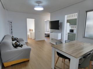 Lloguer Pis a Carrer d'enric navarro 26. Vivienda recién actualizada y con buena ubicación.