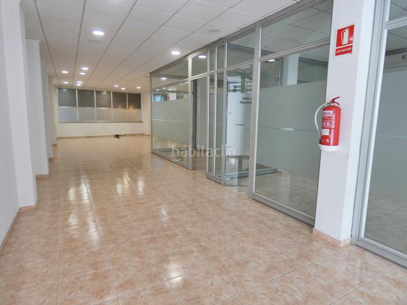 Foto f33353f5-203f-43f9-8857-ffc303b1099a. Lloguer local comercial a carrer marià benlliure 14 a Tavernes Blanques