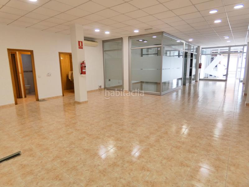 Foto 704c17ec-f24b-4406-b70c-b4aafb19eb47. Rent business premise in carrer marià benlliure 14 in Tavernes Blanques