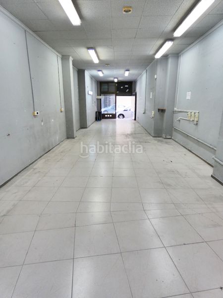 Foto 3a8c0f18-964c-4374-b304-0976e7823404. Alquiler local comercial en carrer veterinari josep corella 1 empieza tu nueva aventura en este local. en Alboraya