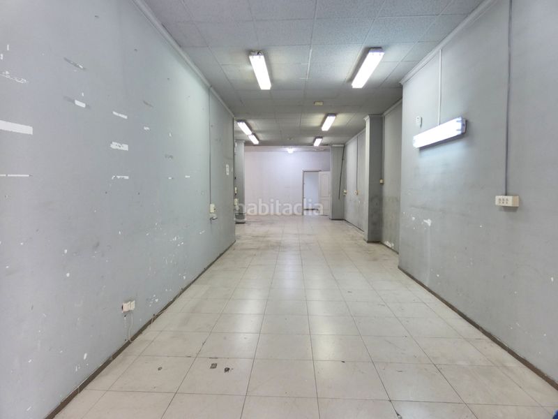 Foto 51924d0d-f199-48a8-add3-508817c73983. Alquiler local comercial en carrer veterinari josep corella 1 empieza tu nueva aventura en este local. en Alboraya