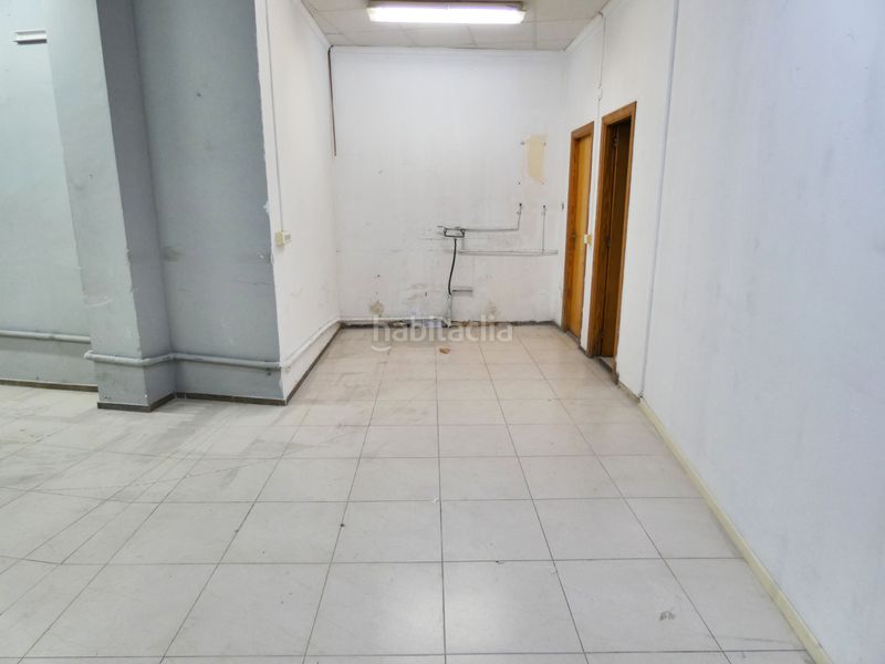 Foto e8e9c0c7-6cf1-44eb-bce9-83b9b1653de6. Alquiler local comercial en carrer veterinari josep corella 1 empieza tu nueva aventura en este local. en Alboraya