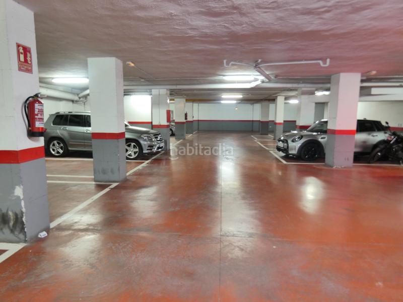 Foto 9251ee04-a2a1-4df6-ae61-1b290f4f8d9c. Car parking in carrer del pare tomàs de montañana 22 in Valencia