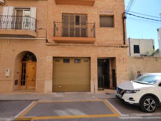 Local Comercial  Carrer 9 d'octubre 34. Amplia planta baja en el centro de alboraya