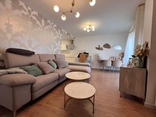 Pis  Calle lope de vega. Piso en el centro de �guilas con parking