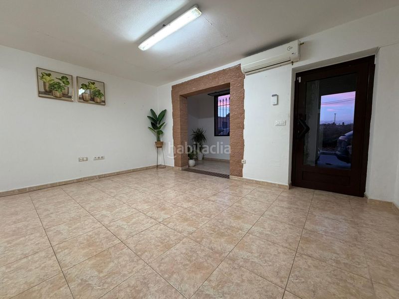 Foto 5a50be3d-70fa-470e-bc65-0c3dcddffac5. Casa amb aparcament a Águilas
