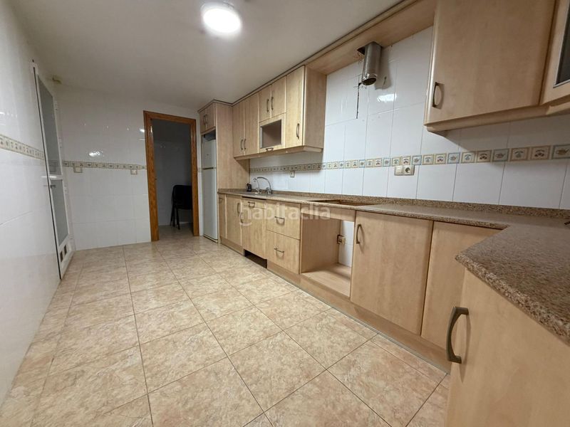 Foto c73cbe3f-0d03-47c2-b374-72f8c00b2d9c. Casa amb aparcament a Águilas