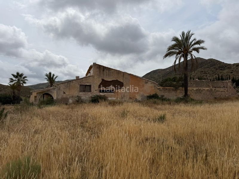 Foto 55ba24dd-30a6-40ec-98e4-779db948380c. Masia amb aparcament piscina a Garrobillo Lorca