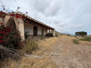 Bauernhof  Polígono 101 paraje 513 bco cant. Casa rústica en cabo cope  oportunidad única por 149,000