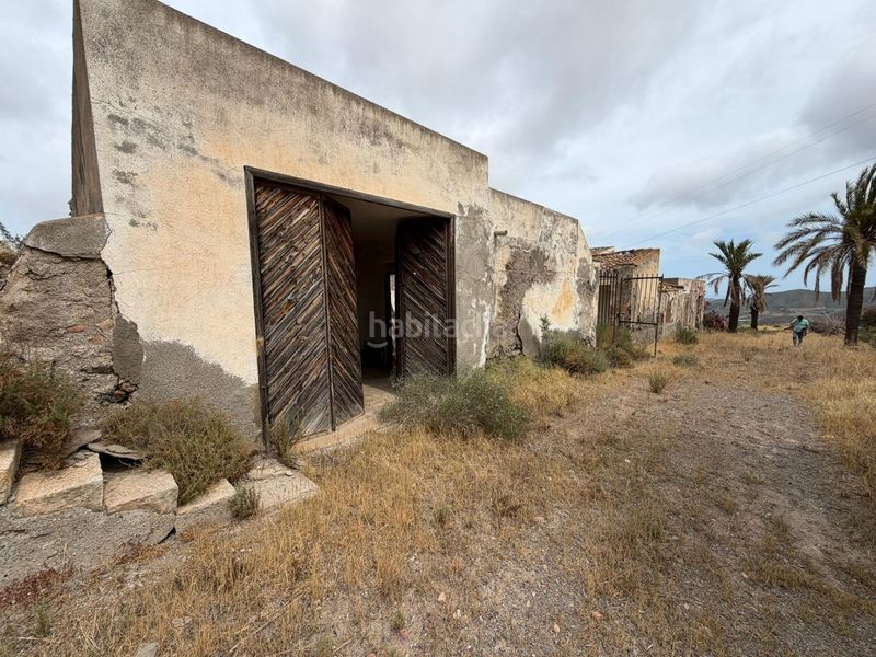 Foto d1f1edec-b7a2-4654-bd2a-71819647e756. Masia amb aparcament piscina a Garrobillo Lorca