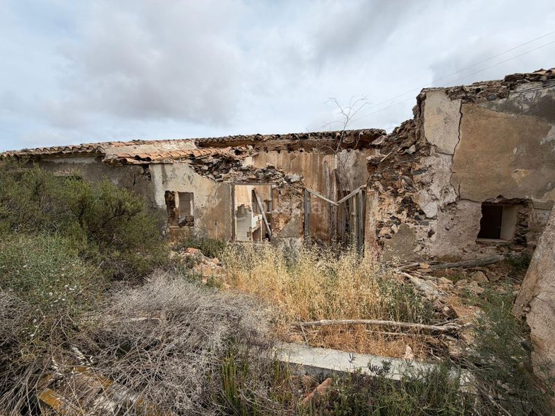 Foto d881f406-de0e-4ee6-8b9d-aba04a0b8456. Masia amb aparcament piscina a Garrobillo Lorca