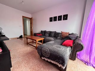 Pis en �guilas. Piso en venta en �guilas  zona las majadas por 121,999.99
