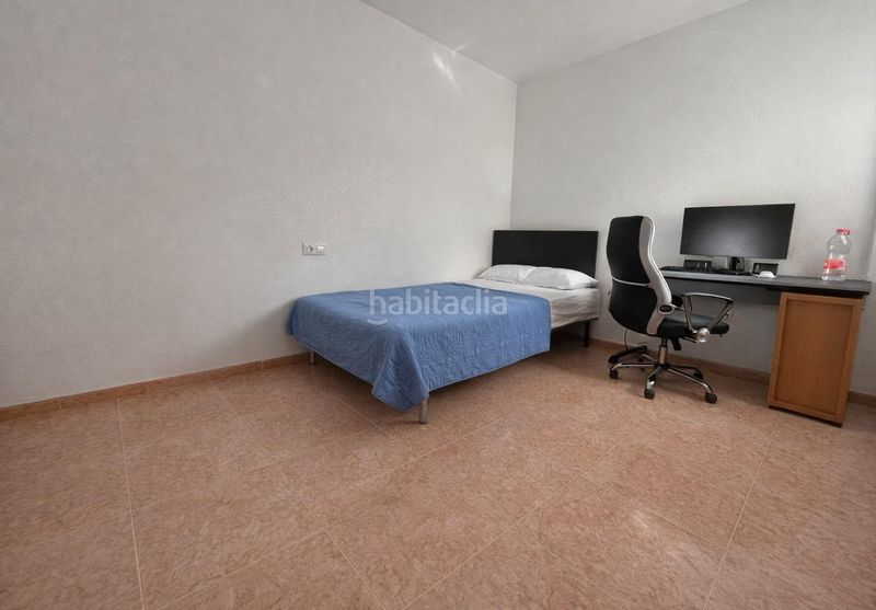Foto 4f9994d1-4e72-4648-8043-029af7fe1067. Pis a Águilas
