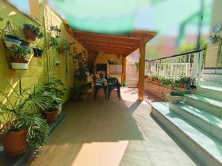 Haus in Águilas. Dúplex con terraza y sótano multifuncional