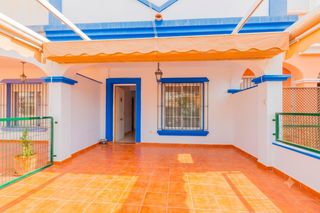 Maison à San Juan de los Terreros. Amplia casa dúplex en san juan de los terreros  oportunidad únic