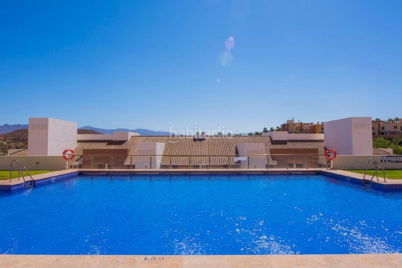 Foto fa78f076-cd30-4e76-9e5f-c650182472ea. Lloguer àtic amb piscina a Golf Valle Este Vera