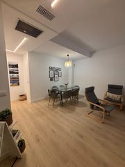 Appartement  Calle papa juan pablo ii. Elegante piso en águilas con piscina y comodidades cercanas