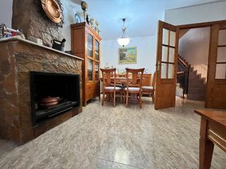 Maison à Casco Antiguo. Casa en el centro de águilas espacio y comodidad al alcance