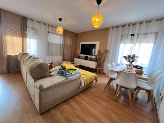 Casa a Águilas. Se vende en exclusiva! amplia casa en águilas con garaje y sótan