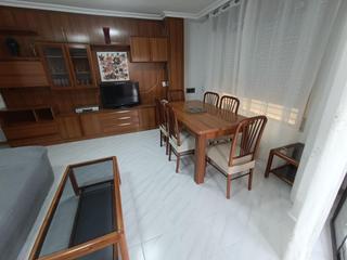 Appartement à Casco Antiguo. Amplio piso en el corazón de águilas  oportunidad única