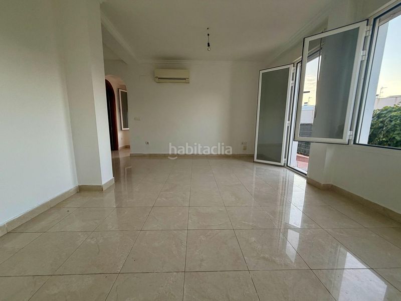 Foto 2035864e-27f8-456b-b021-56764bc376bc. Semi detached house with parking in San Juan de los Terreros