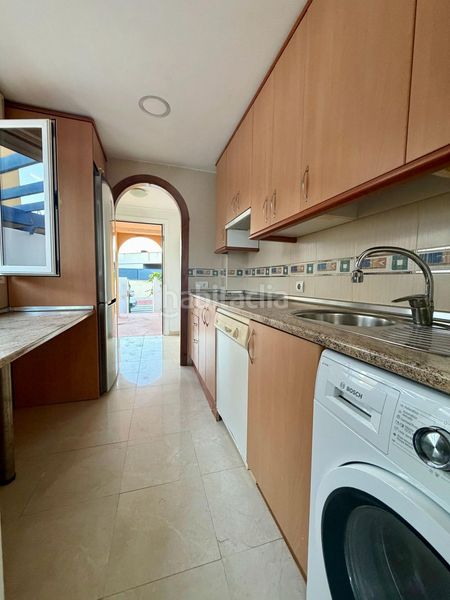 Foto 23d27c7e-4ef7-40ab-8834-ec52e742f6a7. Semi detached house with parking in San Juan de los Terreros