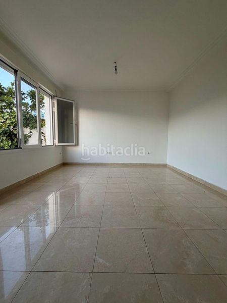 Foto 93e078fb-bee8-47b7-9201-4e8de6c2ac8c. Semi detached house with parking in San Juan de los Terreros