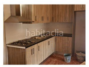 Foto 4ce4e37e-b5dc-47c9-8ea9-a59a877b2a6f. Masia a carretera benamaurel 16 a Baza