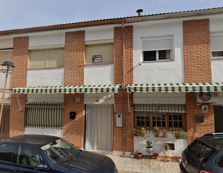 Foto 30cd0327-862f-43cb-a52a-60dd8f592123. Casa amb xemeneia calefacció piscina a Benamaurel