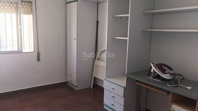 Foto f7fcdf3f-72bd-4a22-a604-c0dd6f19b4e4. Casa a calle ángel 88 a Baza